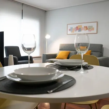 1 Apartment *